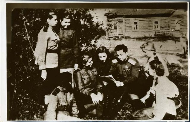 Viktor Buyanov with Hero of the Soviet Union star, after September 1943