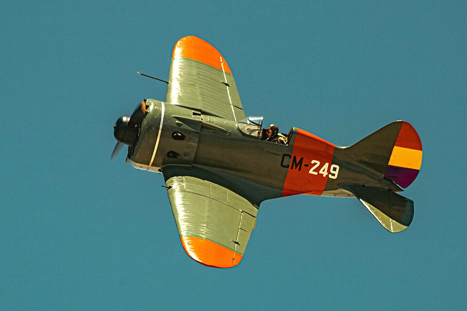 Polikarpov I-16 Ishak fighter