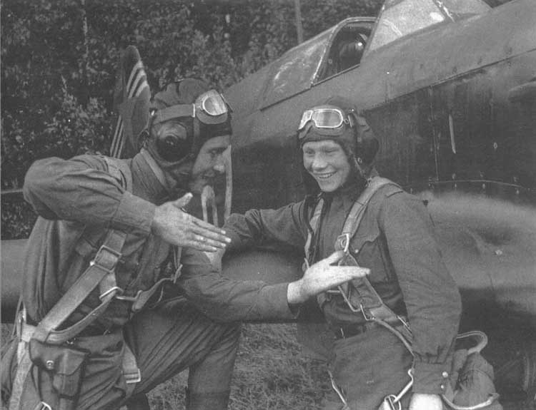 146th IAP pilots at Yak-7B, summer 1943